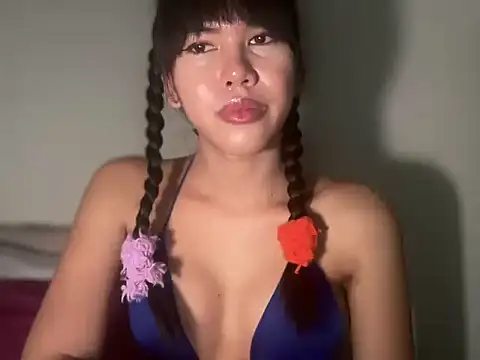 Snapshot of Ella_foxxx chatting on February 22, 2026, 8:39 am Ella foxxx online show from February 22, 2026, 8:39 am