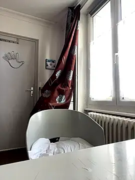 Snapshot of porompomperro chatting on January 10, 2026, 12:44 pm porompomperro online show from January 10, 2026, 12:44 pm