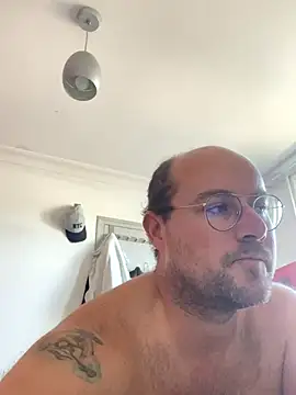 Snapshot of porompomperro chatting on October 14, 2025, 1:12 pm porompomperro online show from October 14, 2025, 1:12 pm