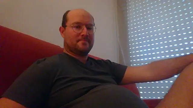 Snapshot of porompomperro chatting on January 6, 2025, 3:51 pm porompomperro online show from January 6, 2025, 3:51 pm