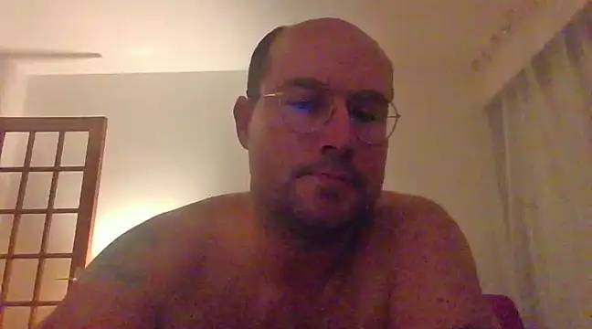 Snapshot of porompomperro chatting on December 1, 2024, 10:15 pm porompomperro online show from December 1, 2024, 10:15 pm