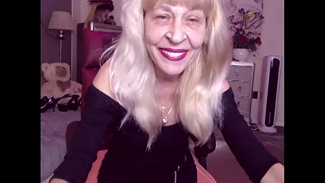 HornyMilf 555 online show from October 16, 2025, 1:30 pm