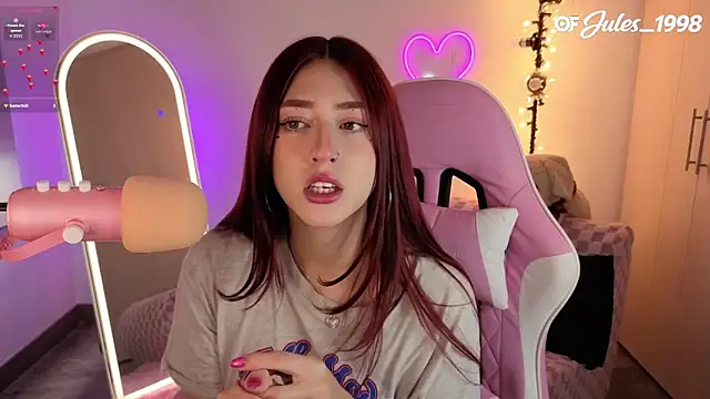 Snapshot of violet_ch chatting on February 24, 2026, 5:03 pm violet ch online show from February 24, 2026, 5:03 pm