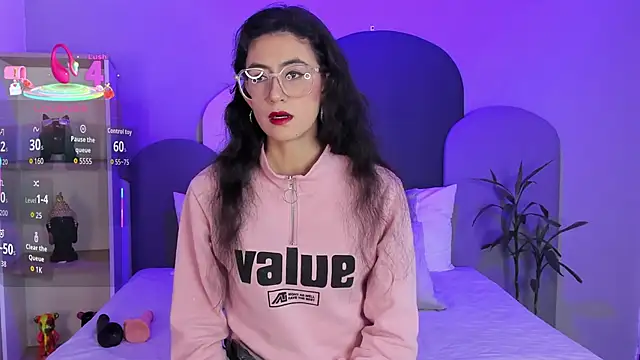 SophieGomez22 online show from September 27, 2025, 11:16 am