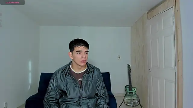 Snapshot of Ares_Johnson chatting on November 11, 2025, 11:38 am Ares Johnson online show from November 11, 2025, 11:38 am