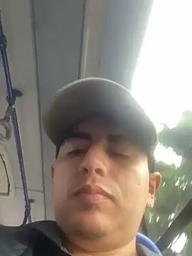 DanielGomez9 online show from February 6, 2025, 10:10 pm