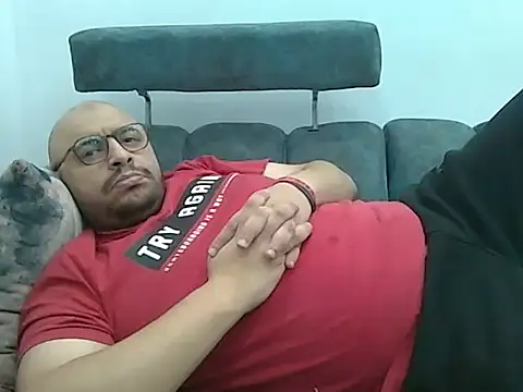  hornyHami  online show from December 7, 2024, 6:32 pm