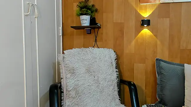 Snapshot of marianaa90 chatting on October 20, 2025, 7:03 pm marianaa90 online show from October 20, 2025, 7:03 pm