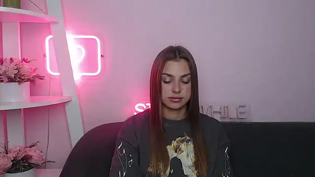 MilanaAngelAs online show from September 29, 2025, 7:52 pm