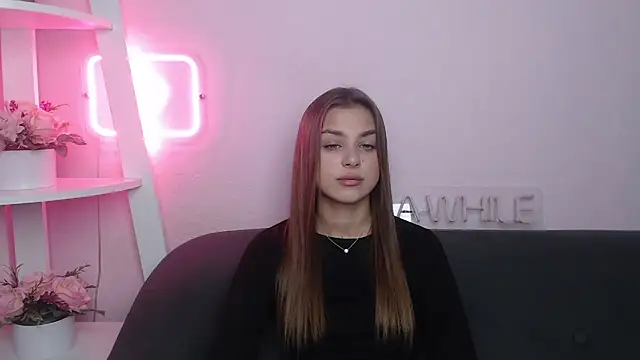 MilanaAngelAs online show from November 17, 2025, 6:17 am