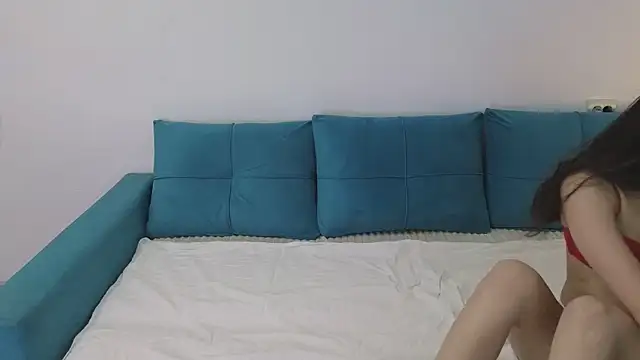 July Kane online show from November 16, 2025, 6:51 am