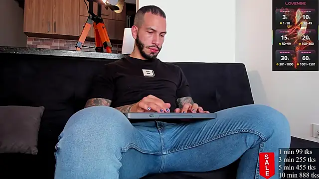 Matt Ferrer online show from November 21, 2025, 8:08 pm