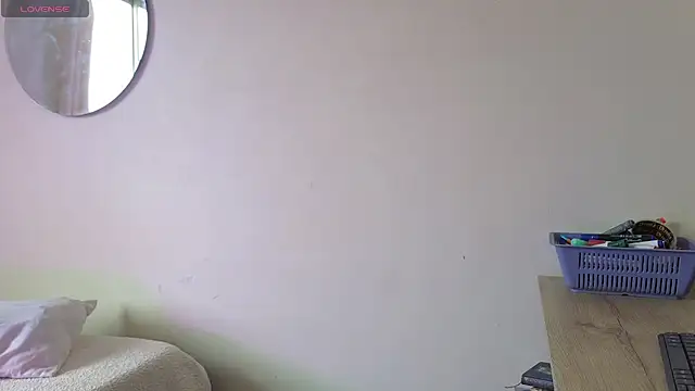 ViolettaSummer online show from October 26, 2025, 3:01 pm