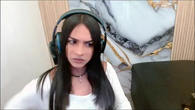 Dollbehavior  online show from September 13, 2025, 3:17 am