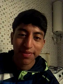 Snapshot of modelo180 chatting on October 22, 2025, 9:13 pm modelo180 online show from October 22, 2025, 9:13 pm