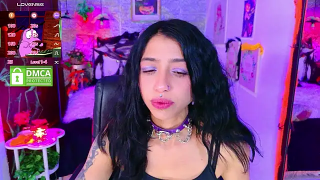 REDHOTTER  online show from October 11, 2025, 8:10 pm