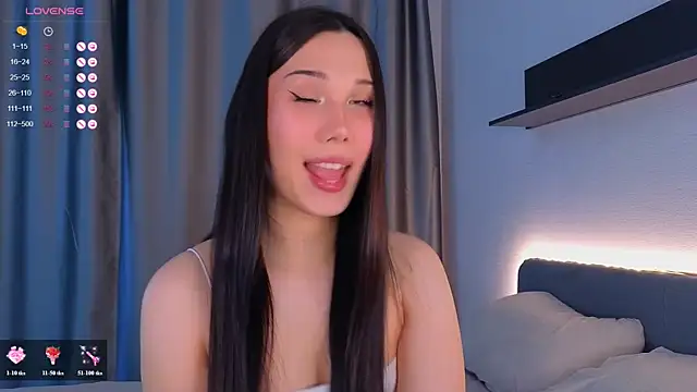 Kaia Sunshine Mia online show from July 9, 2026, 12:26 pm