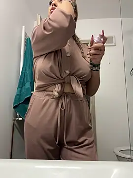 AllysonK online show from December 23, 2025, 11:09 am