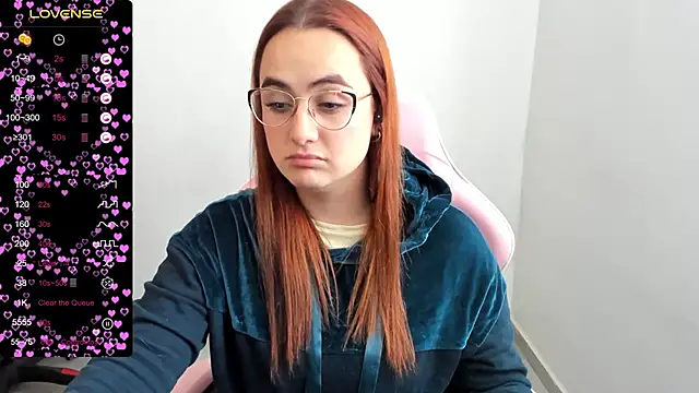 maryluna95 online show from February 25, 2025, 6:55 pm