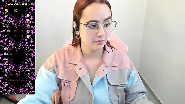 maryluna95 online show from February 17, 2025, 10:49 pm