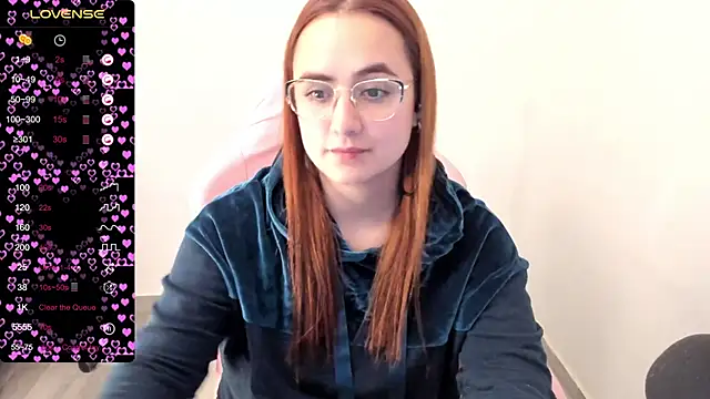 maryluna95 online show from February 26, 2025, 4:08 am