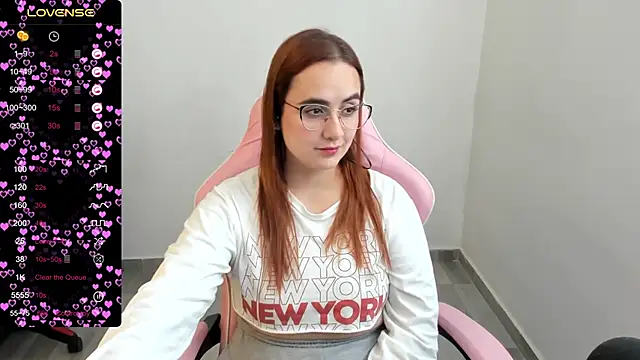 maryluna95 online show from March 6, 2025, 5:11 pm