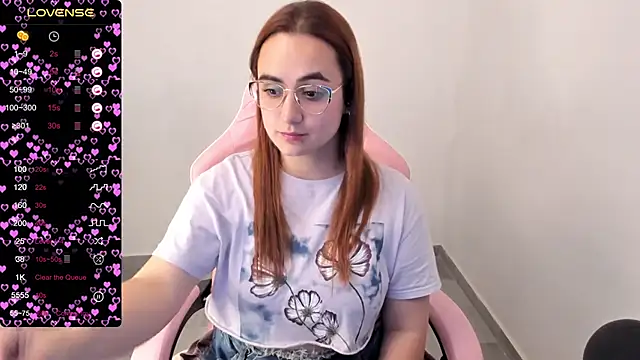 maryluna95 online show from March 6, 2025, 12:54 am