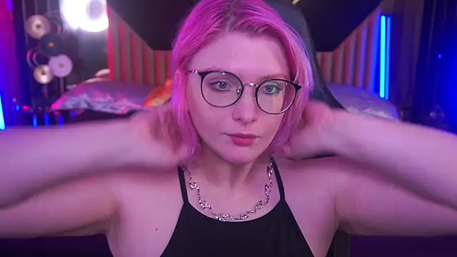 Snapshot of CoolTatis chatting on September 15, 2025, 11:21 am CoolTatis online show from September 15, 2025, 11:21 am