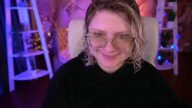 Snapshot of CoolTatis chatting on February 6, 2026, 6:31 am CoolTatis online show from February 6, 2026, 6:31 am