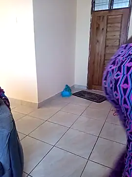 zainabsmile online show from November 4, 2025, 10:41 am