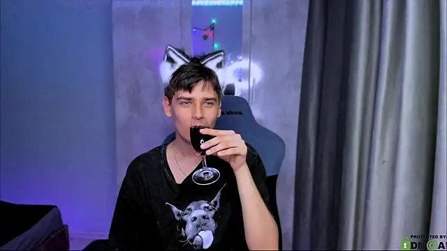 Foxicfu online show from February 23, 2025, 3:40 pm