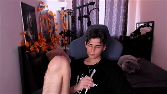 Foxicfu online show from November 22, 2025, 9:19 am