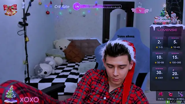 Foxicfu online show from December 31, 2024, 9:17 pm