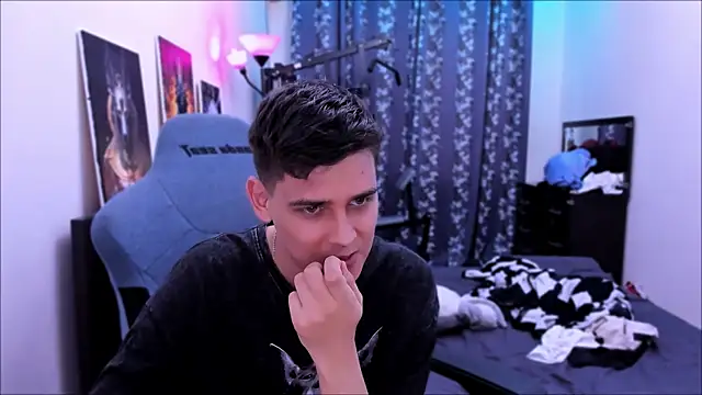 Foxicfu online show from September 20, 2025, 12:54 pm