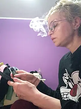 BritneyHudson online show from March 28, 2026, 7:53 am