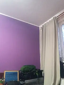 BritneyHudson online show from December 5, 2025, 2:48 pm