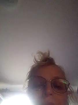 BritneyHudson online show from September 21, 2025, 6:18 am