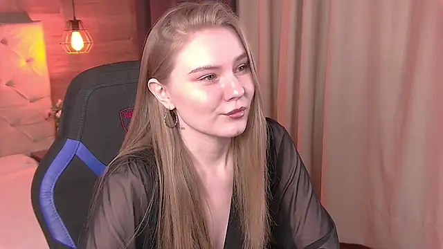 ValerieViolette online show from February 13, 2025, 8:59 am