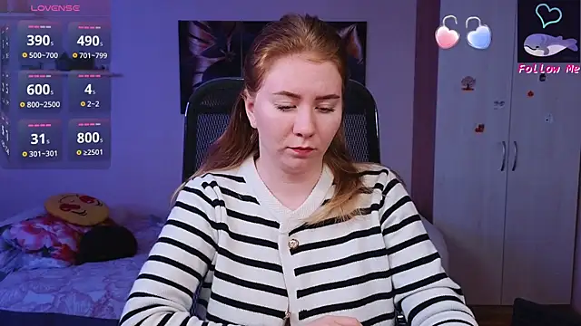 D0nna  online show from September 24, 2025, 11:21 pm