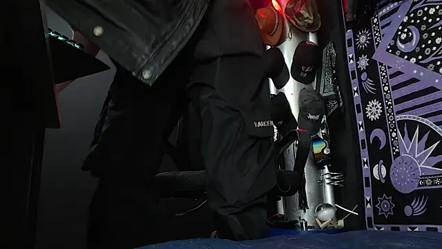 Dicaprioo  online show from March 18, 2025, 3:55 pm