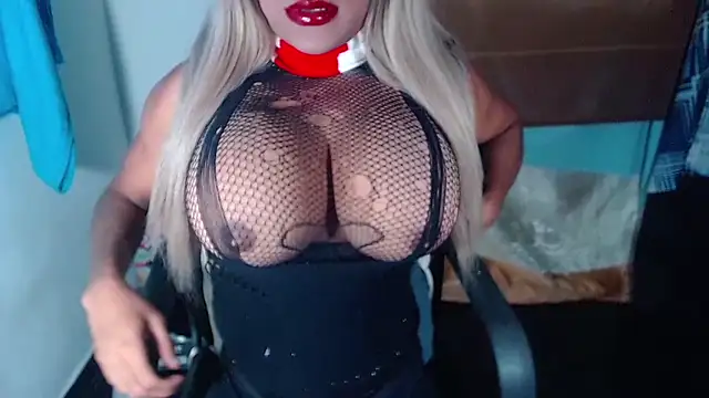 andreablackcock online show from April 13, 2026, 8:46 pm