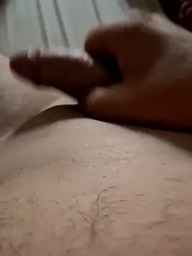 Szeltolo001 online show from September 28, 2025, 9:33 pm