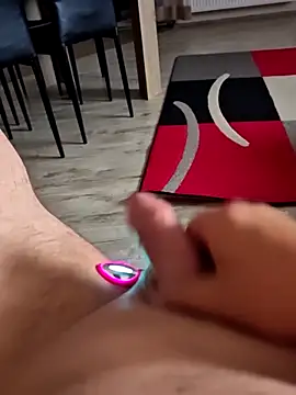 Szeltolo001 online show from April 2, 2026, 2:19 am