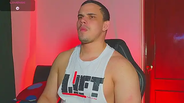 Snapshot of Regansmiths chatting on November 8, 2025, 1:09 am Regansmiths online show from November 8, 2025, 1:09 am