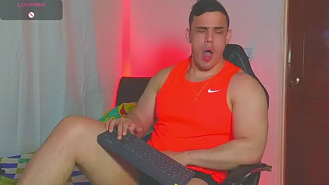 Snapshot of Regansmiths chatting on February 10, 2026, 10:42 pm Regansmiths online show from February 10, 2026, 10:42 pm