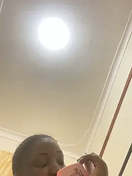 Snapshot of sweet18creamybigpussy chatting on October 17, 2025, 7:48 pm sweet18creamybigpussy online show from October 17, 2025, 7:48 pm