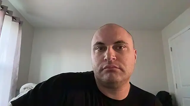 Snapshot of SluggishChase99 chatting on March 1, 2026, 10:43 pm SluggishChase99 online show from March 1, 2026, 10:43 pm