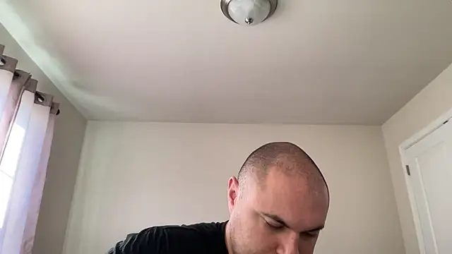 Snapshot of SluggishChase99 chatting on December 22, 2025, 5:46 pm SluggishChase99 online show from December 22, 2025, 5:46 pm