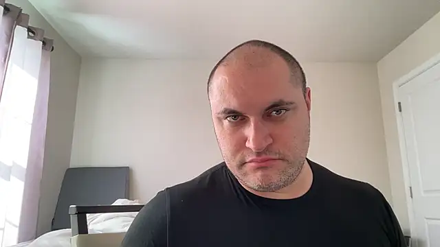 Snapshot of SluggishChase99 chatting on February 5, 2026, 4:36 pm SluggishChase99 online show from February 5, 2026, 4:36 pm