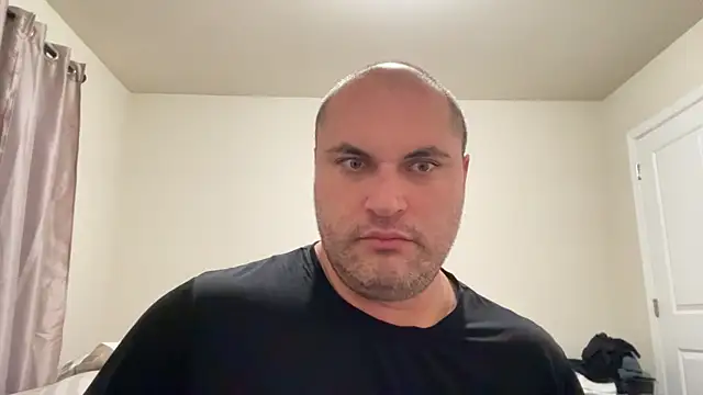 Snapshot of SluggishChase99 chatting on February 7, 2026, 12:07 am SluggishChase99 online show from February 7, 2026, 12:07 am